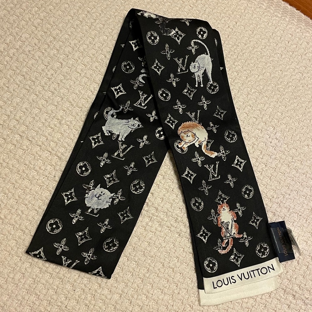 NWT Louis Vuitton x Grace Coddington Black 'Catogram' Scarf - Picture 3 of 4